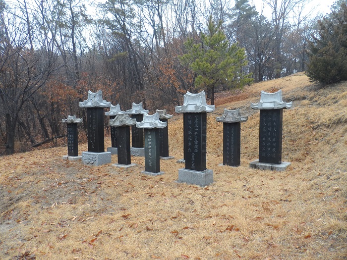 윤태혁 남면장 기념비