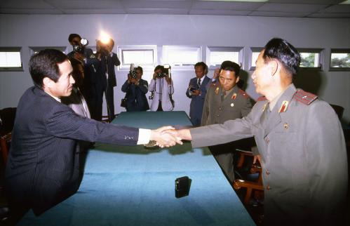 북한 오진우 인민무력부장 한국 이기백 국방장관 3자회담 서신 전달 #70651