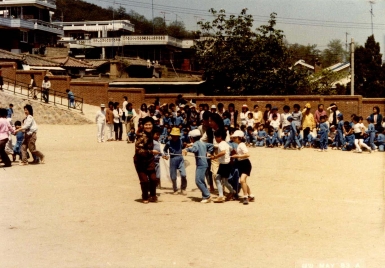 1983년 수원 남창국민학교 어버이날 체육대회 #6